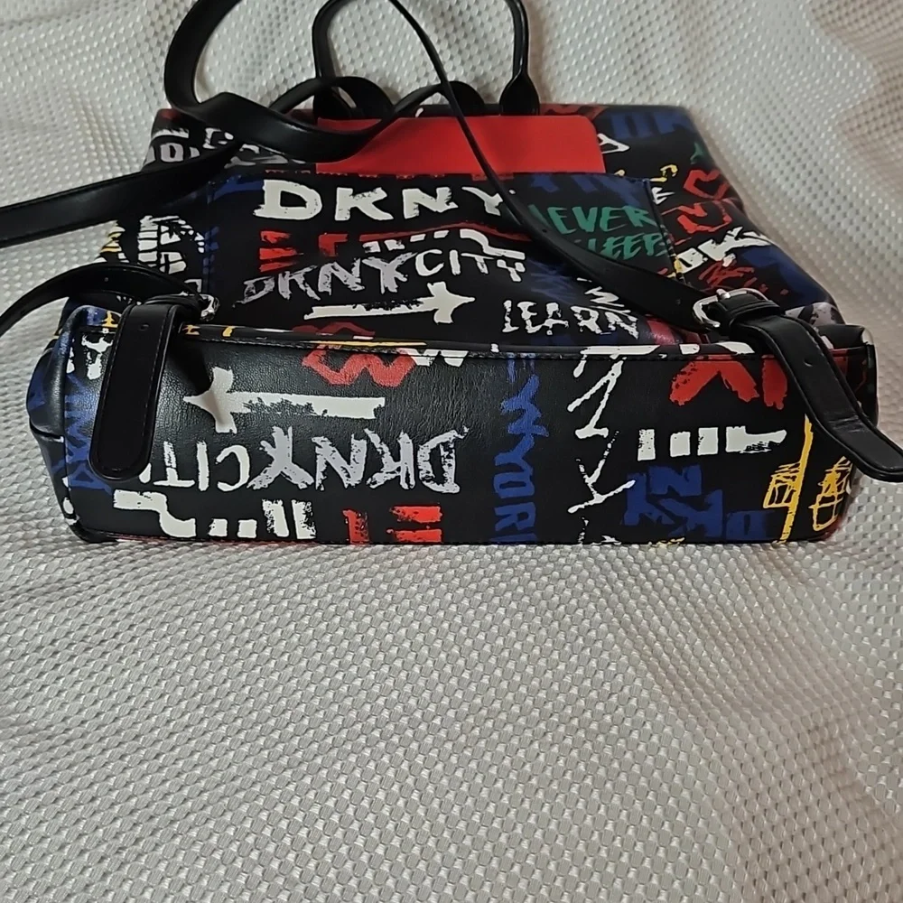 Dkny nyc tilly